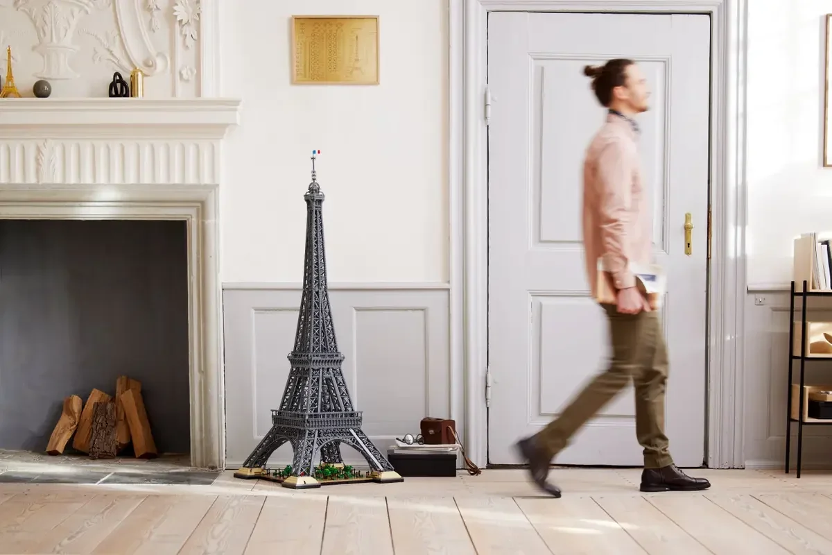 LEGO Eiffelturm 10307 Bauset für Erwachsene, 10001 Teile, 149 cm hoch