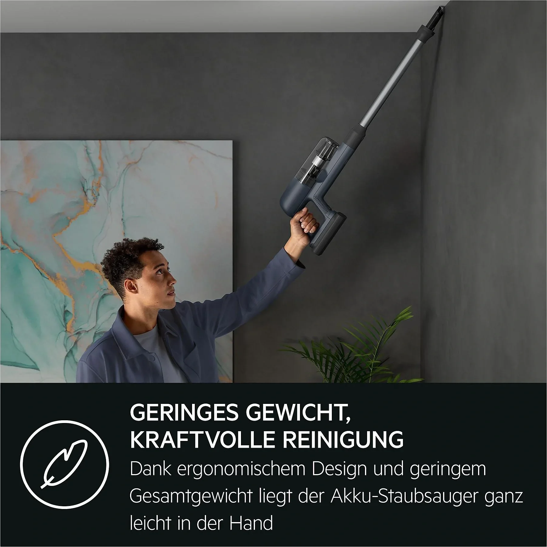 AEG ULTIMATE 7000 AP71U142MM kabelloser Akku Stielsauger 300 W